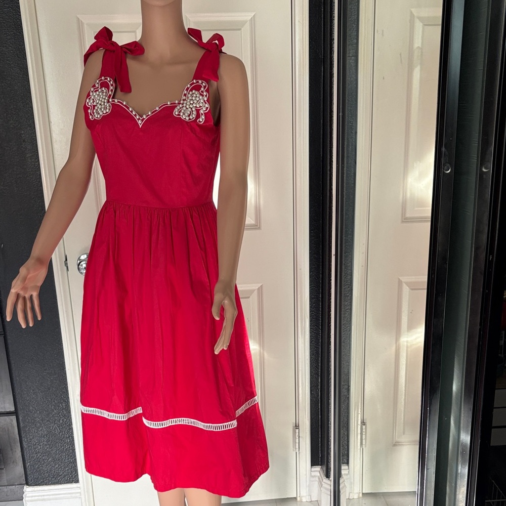 1950s rockabilly Vintage Red Midi Dress embellished with Bow Straps - Picture 2 of 6